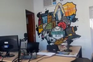 88.3 FM Radio. PUENTE MARULL