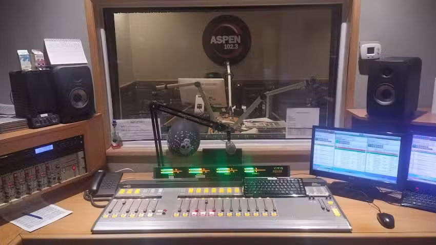 Aspen FM 102.3