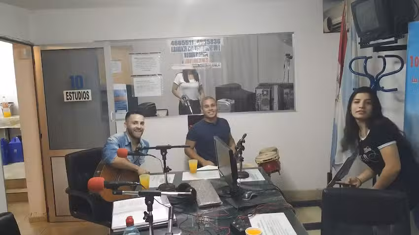 Cadena 102 Argentina – FM Visión Cordoba 101.9