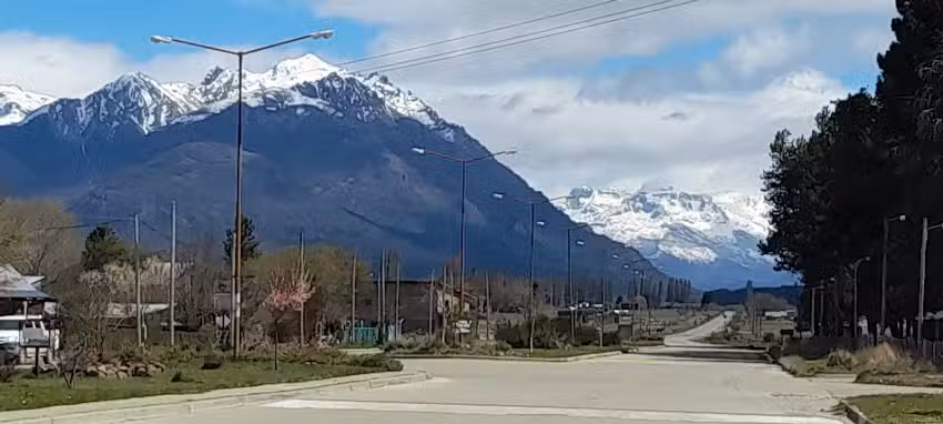 Cadena de los Andes Fm 96.1