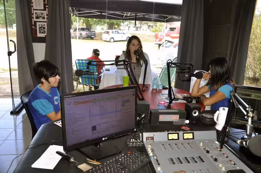 COOL RADIO
