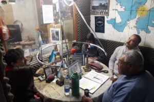 De las Américas FM 98.7