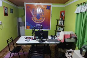 Estudios de Radio “FM FANTÁSTICA 104.7MHz”