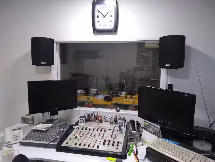 Fm 104.3 Radio Berrotaran
