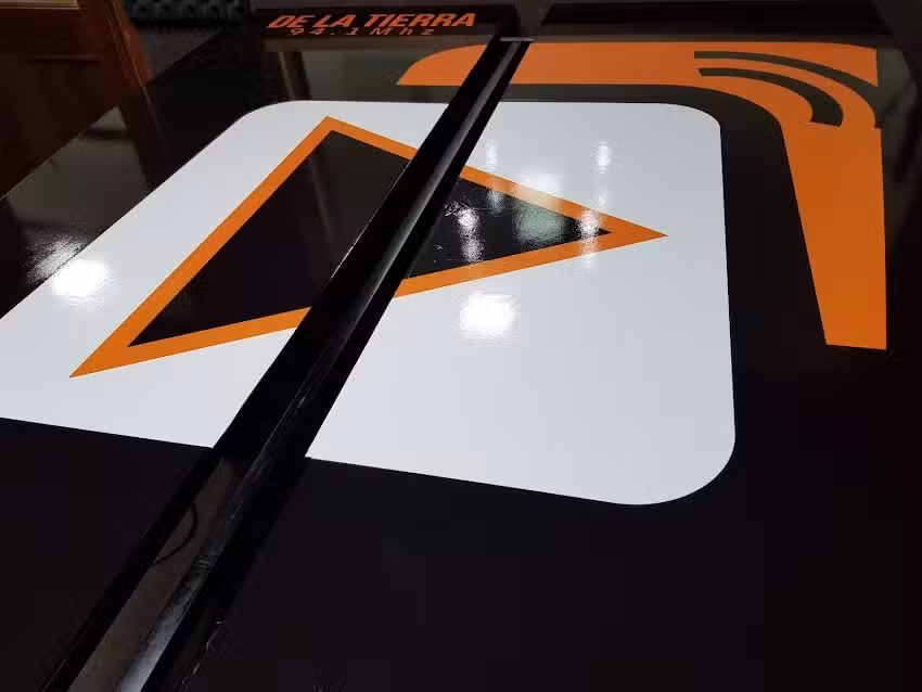 FM de la Tierra 94.1