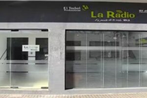 fm La Radio 101.5mhz