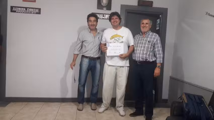 FM La Voz 102.5