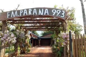 FM Paran&aacute; 99.3Mhz