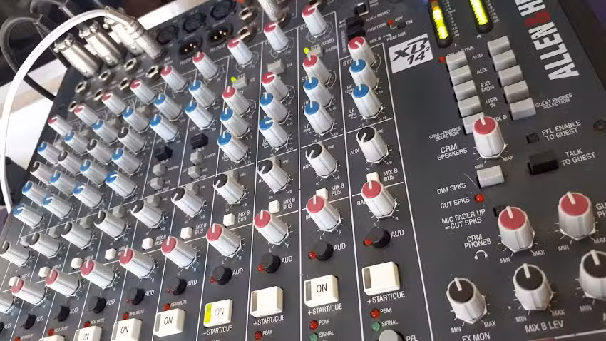 FOX RADIO TRES ISLETAS