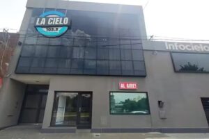 La Cielo 103.5