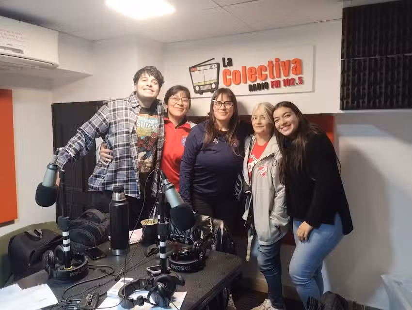 La Colectiva FM 102.5