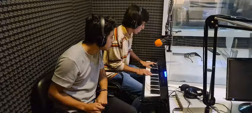 La Radio P&uacute;blica de Moreno FM90.7