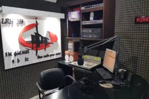 LRH 356 Radio Fm Guemes 90.5 MHz.