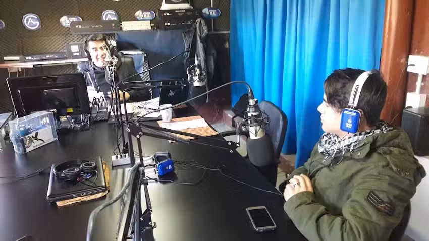 LRN950 EMISORA R.A. 105.3FM