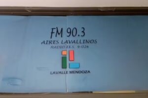 Radio 90.3 FM Aires Lavallinos