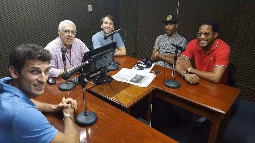 Radio 97.5 Fm Radio A