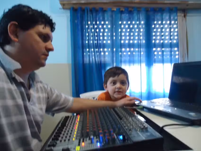 Radio Belgrano FM 99.7