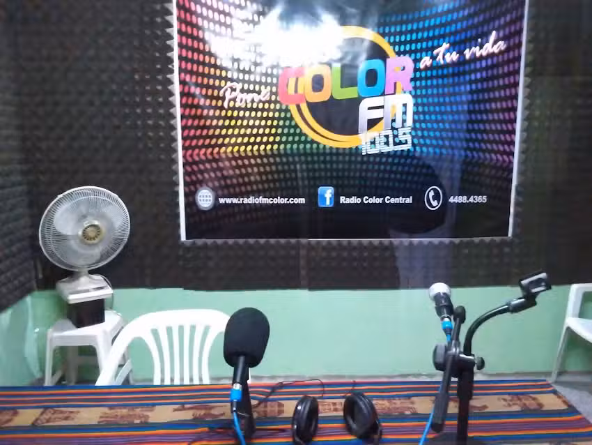 Radio Color 100.5 F.M.