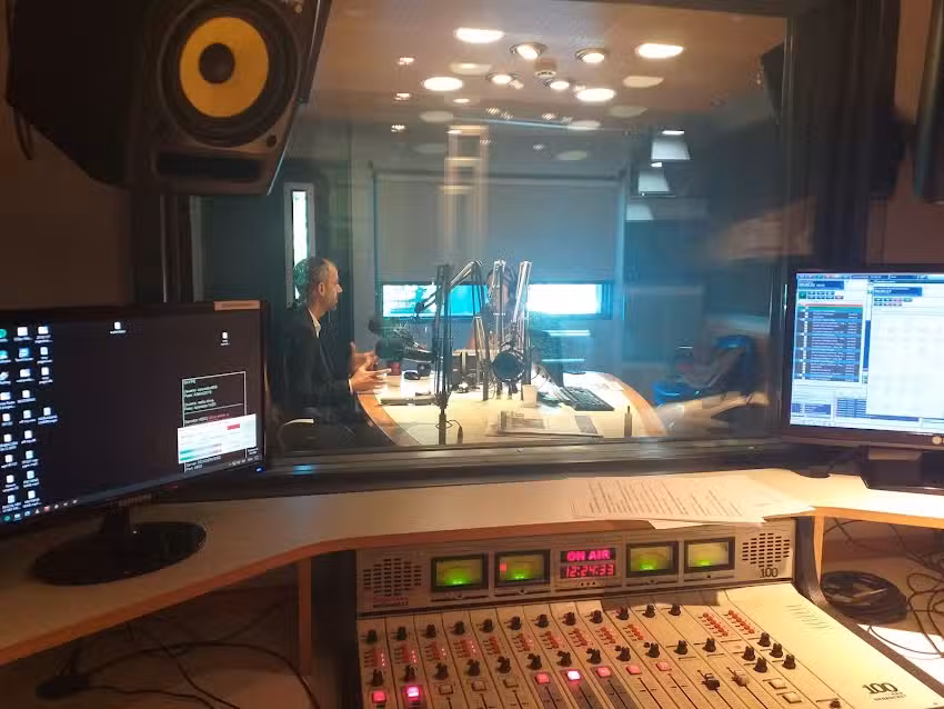 Radio Con Vos FM 89.9