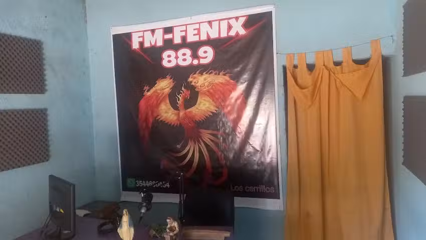 Radio f&eacute;nix 88.9