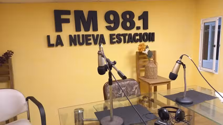 Radio FM 98.1 &ldquo;La Nueva Estaci&oacute;n&rdquo;