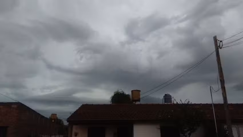 Radio FM la 104.5 &ndash; la Radio Solidaria