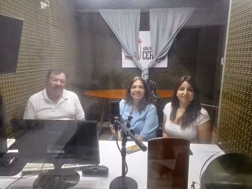 Radio Isla del Cerrito FM 106.3