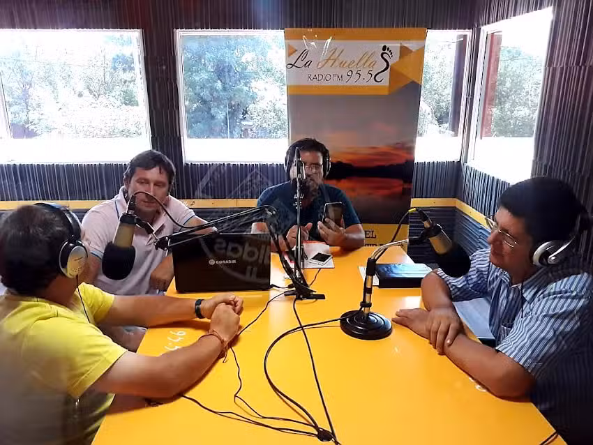 Radio La Huella LRR 955 95.5 – Villa Río Bermejito