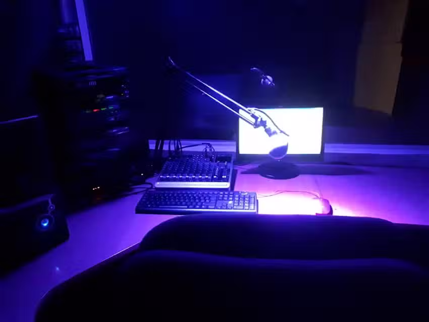 Radio Latina Tropical 99.3 Mhz