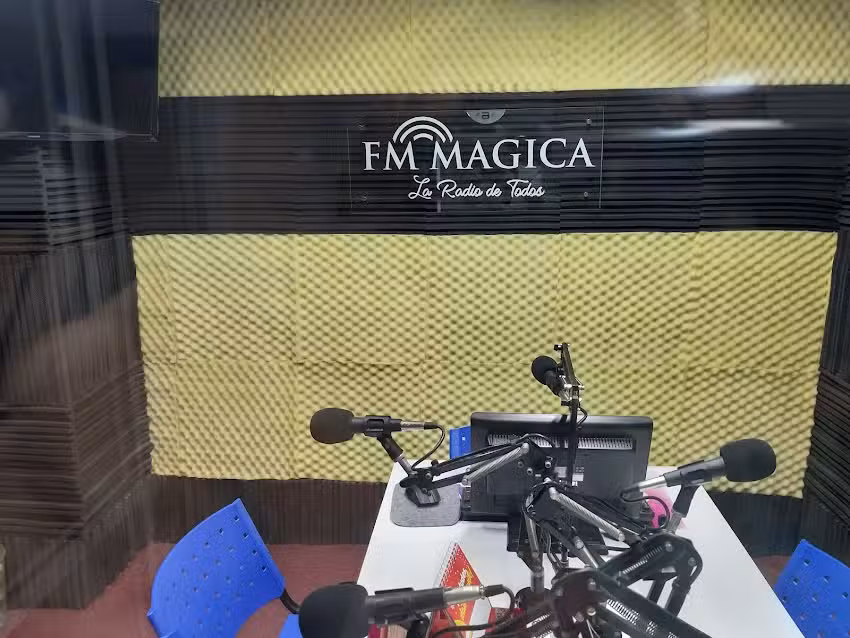 Radio M&aacute;gica 99.9 Mhz