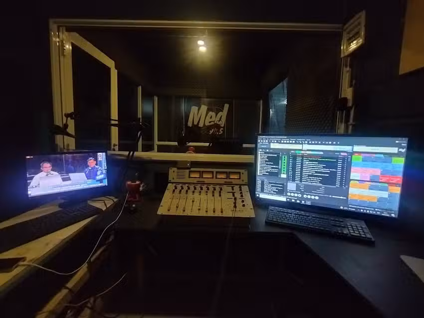 Radio Med 98.5