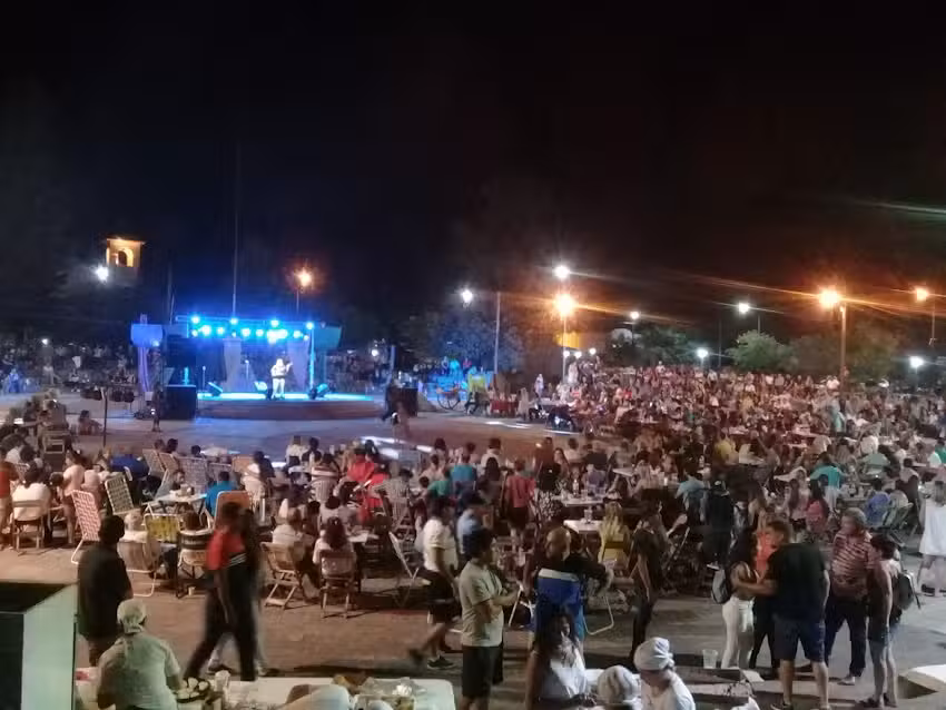 Radio Municipal FM 106.5 MHz