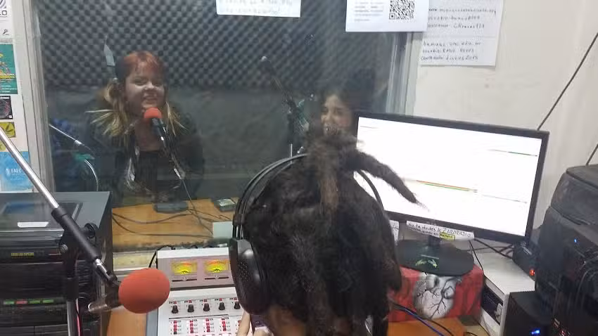 Radio Rev&eacute;s FM 88.7