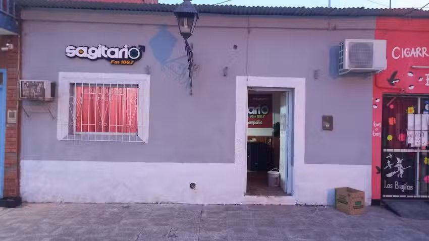 Radio sagitario 100.7 Mhz