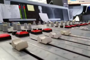 Radio S&iacute; FM 98.9