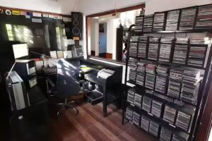 RADIO UNO FM ESTEREO 89.3 &ndash;UN CLASICO